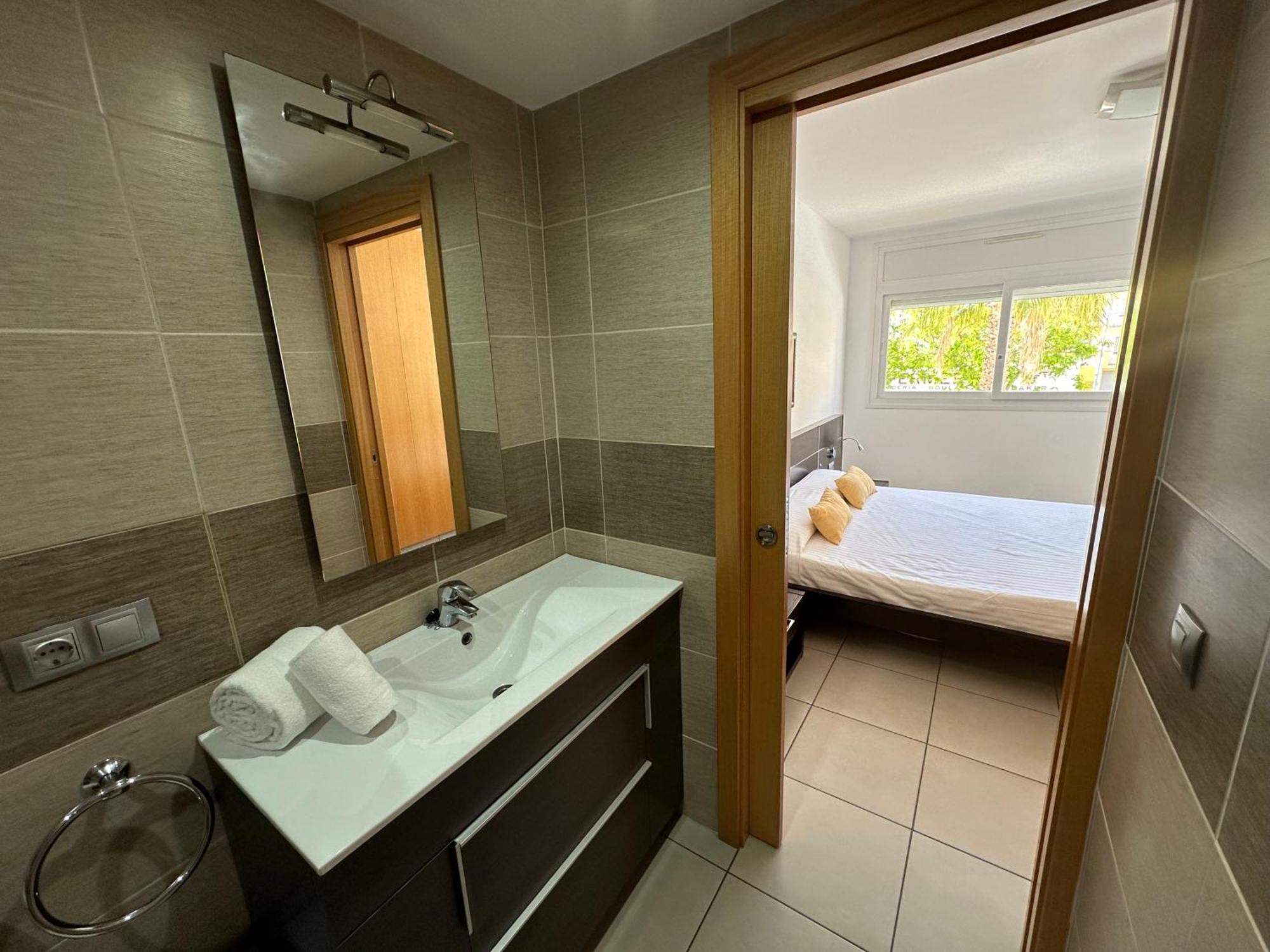 Agi Drugstore Apartments โรเซส ภายนอก รูปภาพ